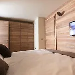 Heidi Apartament *